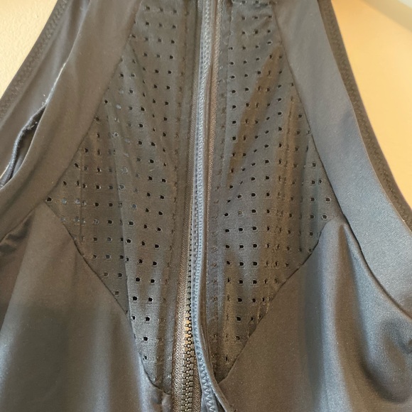 Ripcurl One Piece - Picture 5 of 5